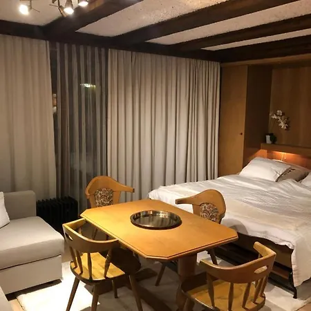 Apartment Clubhotel